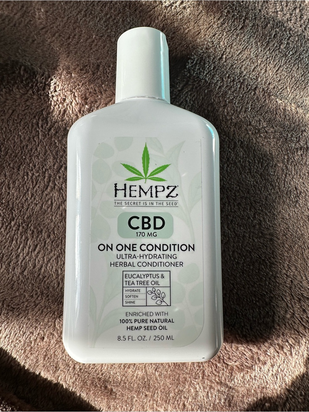 Hempz CBD On One Condition Ultra-Hydrating Herbal Conditioner  💯 % Natural NIP
